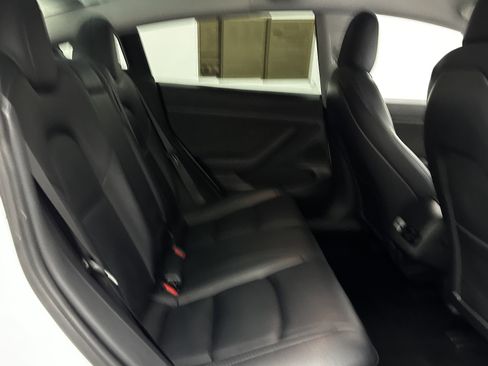 Used 2021 Tesla Model 3 Standard Range Plus image 32