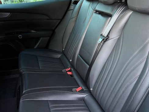Used 2024 Maserati Grecale GT AWD/4WD image 32