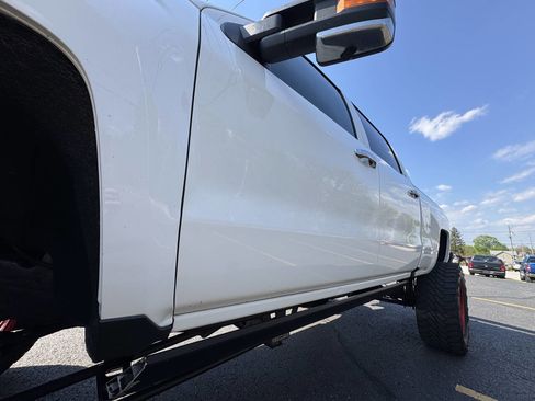Used 2017 Chevrolet Silverado 2500 High Country w/ Duramax Plus Package AWD/4WD image 16