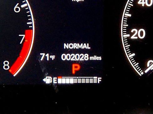 Used 2025 Honda HR-V EX-L image 16