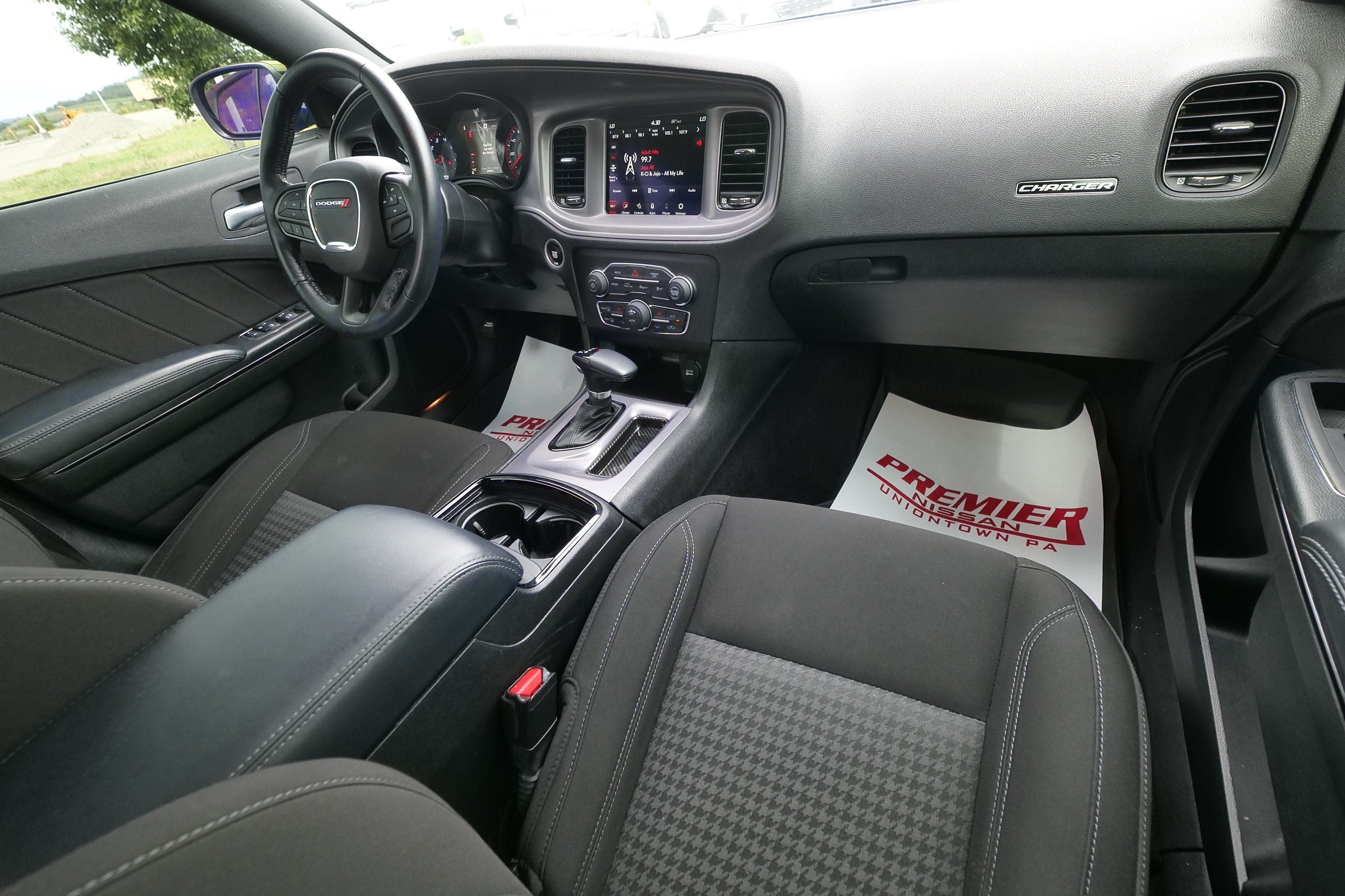 Used 2023 Dodge Charger SXT w/ Blacktop Package AWD/4WD image 15