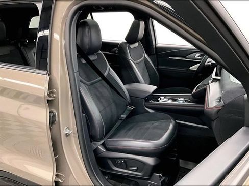Used 2026 Ford Explorer ST AWD/4WD image 8