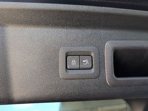 Used 2025 MAZDA CX-30 AWD 2.5 S w/ Premium Package image 17