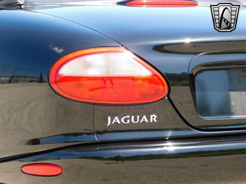Used 1998 Jaguar XK8 Convertible image 13