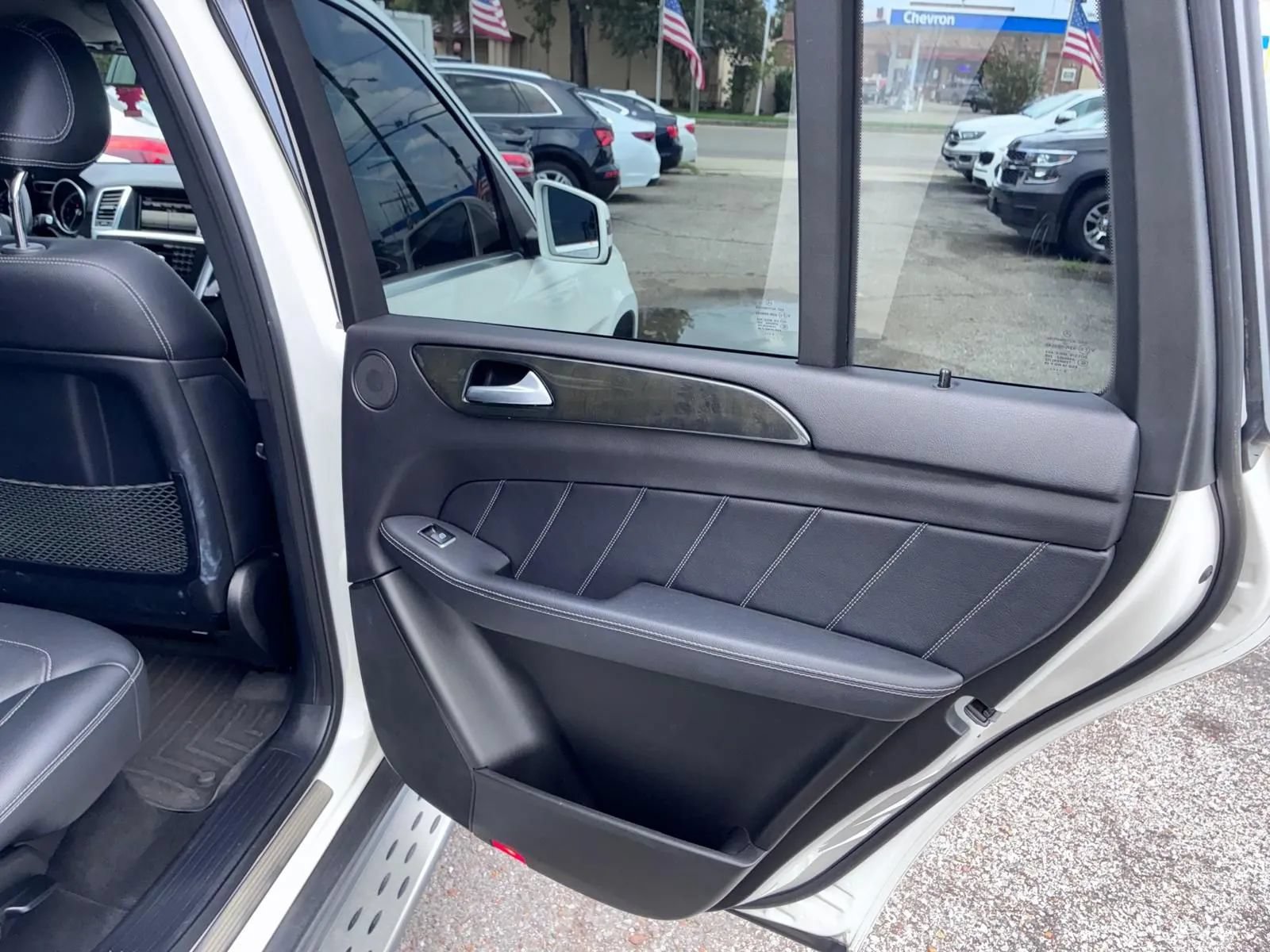 Used 2016 Mercedes-Benz GL 450 4MATIC image 19