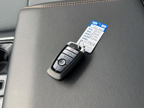 New 2025 Ford F150 Lightning Lariat image 38