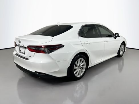 Used 2023 Toyota Camry LE FWD image 4