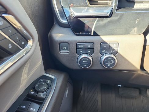 Certified 2024 GMC Sierra 1500 SLT w/ SLT Premium Plus Package image 24