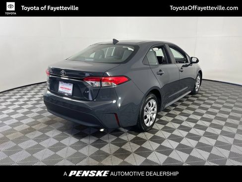 Used 2025 Toyota Corolla LE FWD image 5