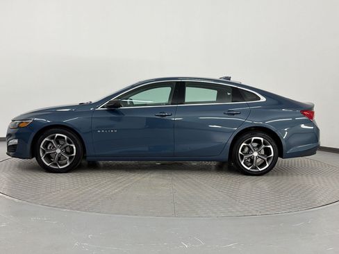 Used 2024 Chevrolet Malibu LT FWD image 2