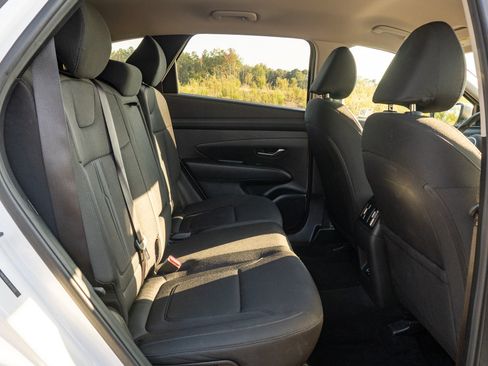 Used 2025 Hyundai Tucson SEL FWD image 17
