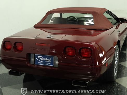 Used 1993 Chevrolet Corvette Convertible RWD image 10