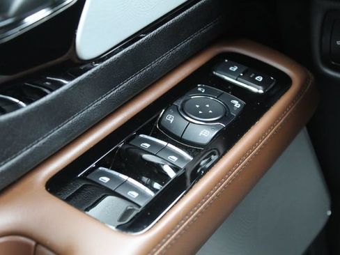 Certified 2023 Lincoln Aviator Reserve w/ Equipment Group 201A AWD/4WD image 22