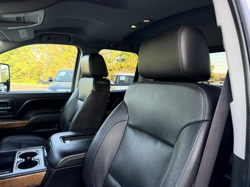 Used 2016 Chevrolet Silverado 3500 LTZ AWD/4WD image 24