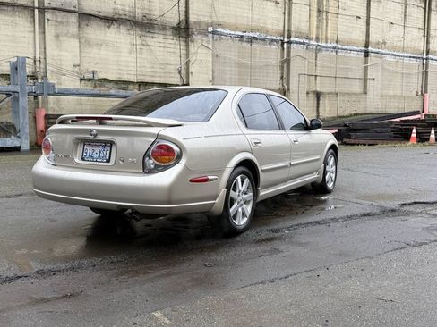Used 2003 Nissan Maxima SE FWD image 9