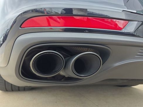 Used 2020 Porsche Panamera 4 image 12