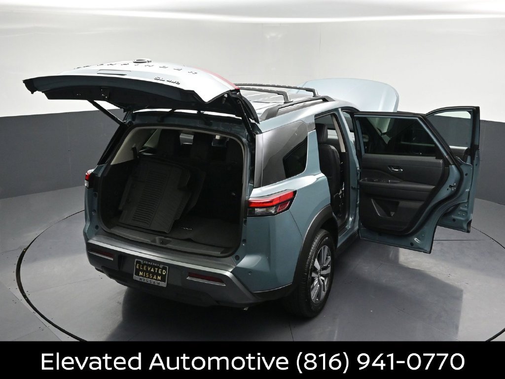 Certified 2026 Nissan Pathfinder SL AWD/4WD image 34