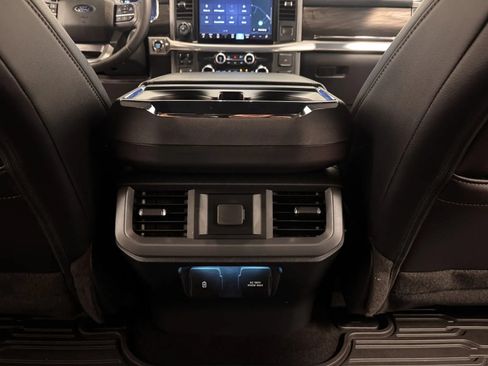 Used 2025 Ford F150 Lariat w/ Equipment Group 501A Mid AWD/4WD image 27