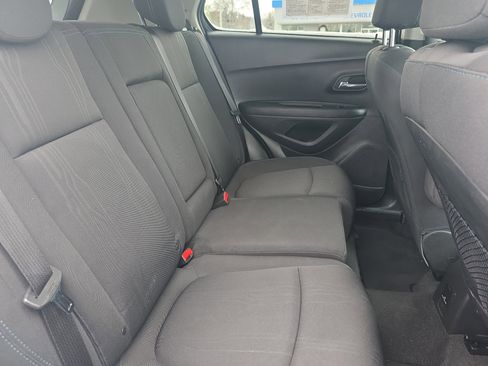 Used 2016 Chevrolet Trax LT image 10