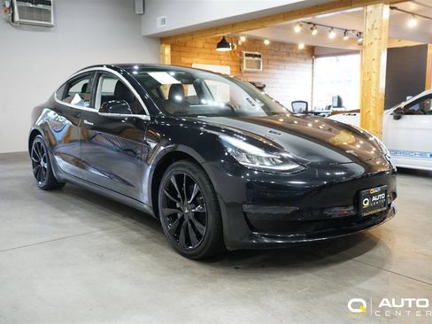 Used 2018 Tesla Model 3 Long Range image 3