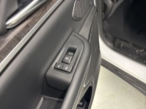 Used 2022 Jeep Grand Cherokee Limited 4xe image 28