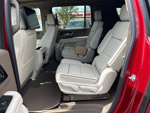 New 2026 GMC Yukon XL Denali w/ Denali Reserve Package AWD/4WD image 14