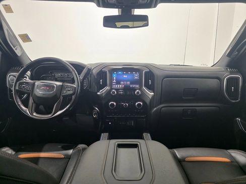 Used 2021 GMC Sierra 1500 AT4 image 2