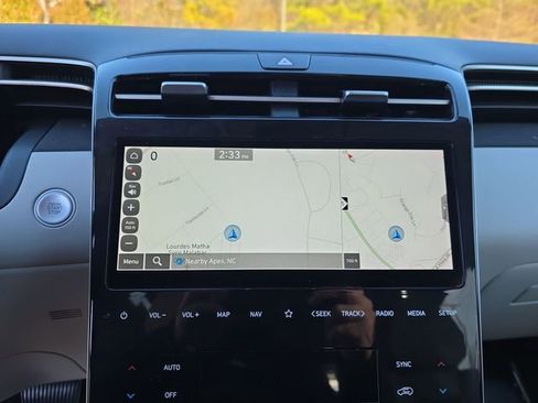 Used 2023 Hyundai Tucson Limited image 35