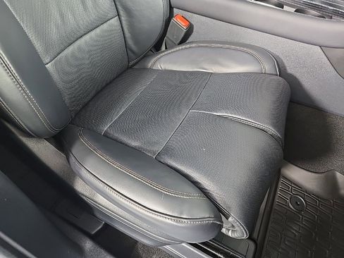 Used 2025 Lincoln Aviator Reserve w/ Equipment Group 201A image 19