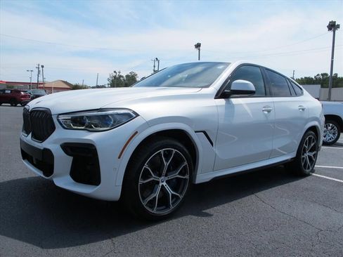 Used 2022 BMW X6 M50i w/ Executive Package AWD/4WD image 9