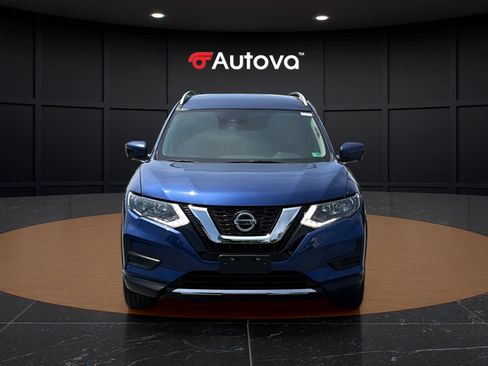 Used 2020 Nissan Rogue SV w/ Premium Package AWD/4WD image 8