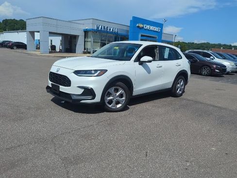 Used 2023 Honda HR-V LX image 3