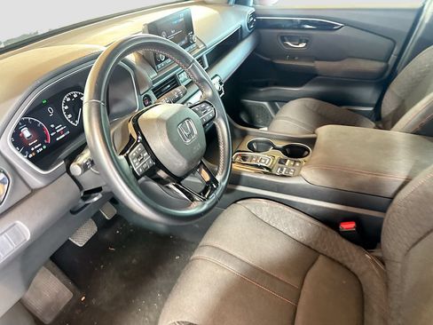Used 2023 Honda Pilot EX-L image 25