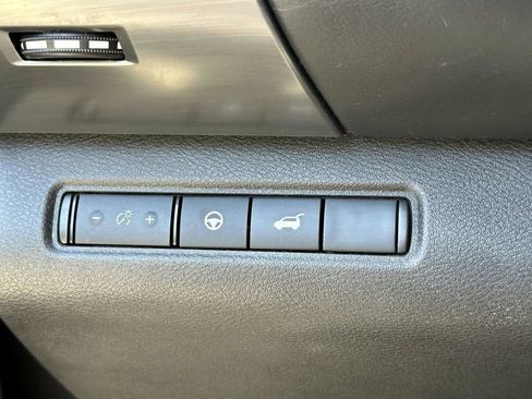 Certified 2023 Nissan Pathfinder SL image 21