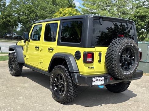 Used 2023 Jeep Wrangler Unlimited w/ Cold Weather Group AWD/4WD image 8