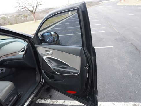 Used 2018 Hyundai Santa Fe FWD w/ SE Ultimate Tech Package 03 image 20