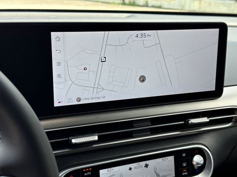 Used 2025 Genesis GV60 RWD image 28