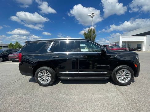 Used 2024 GMC Yukon SLT RWD image 8
