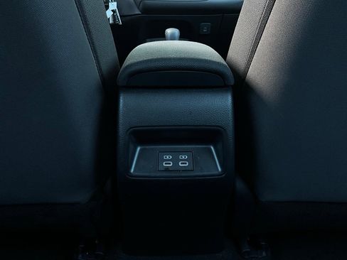 Used 2025 Toyota Corolla LE image 12