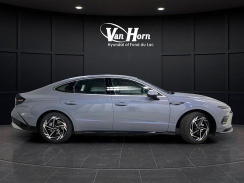 New 2026 Hyundai Sonata SEL image 2