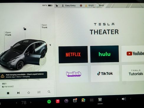 Used 2024 Tesla Model Y Long Range image 21