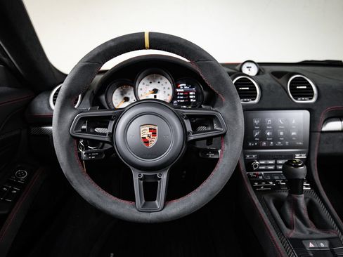 Certified 2024 Porsche 718 Boxster Spyder RS RWD image 25