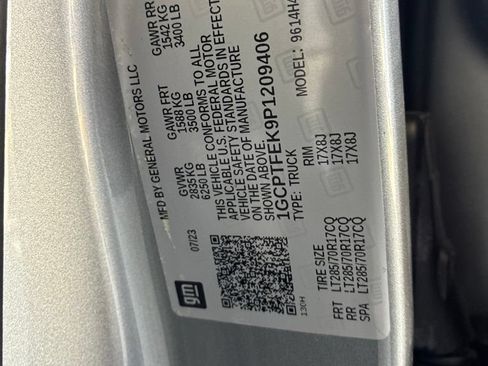 Used 2023 Chevrolet Colorado ZR2 w/ ZR2 Convenience Package III AWD/4WD image 37