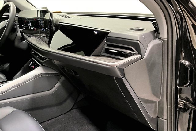 Certified 2025 Audi Q5 Premium AWD/4WD image 11