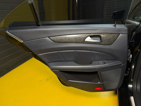 Used 2013 Mercedes-Benz CLS 550 image 17