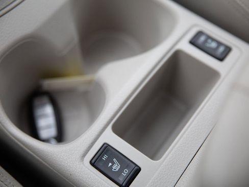 Used 2021 Nissan Rogue Sport SL w/ Premium Package image 16