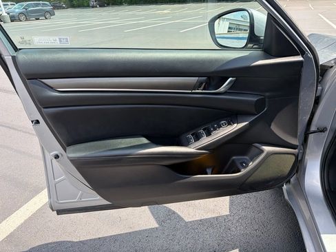 Certified 2022 Honda Accord LX image 17