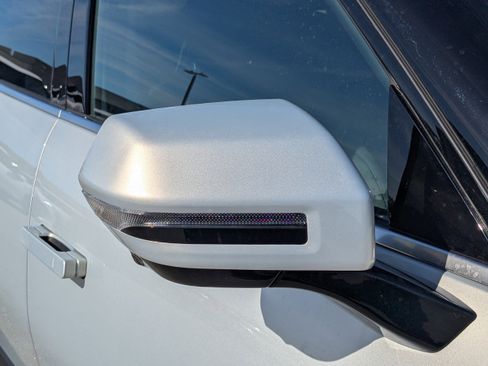 New 2026 Kia EV9 Wind image 14