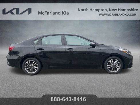 Used 2023 Kia Forte LXS w/ LXS Technology Package FWD image 12