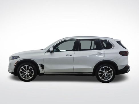 Certified 2024 BMW X5 xDrive40i w/ Executive Package AWD/4WD image 2